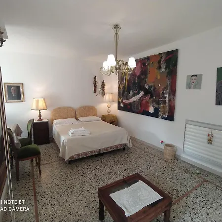 Casa Gialla *