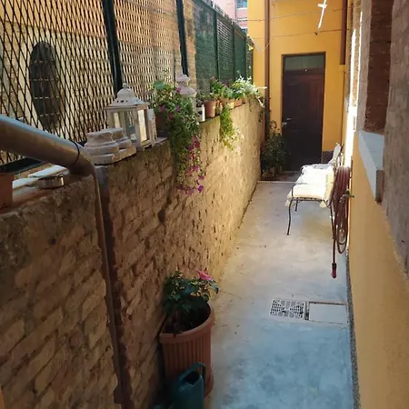 Casa Gialla Guest house
