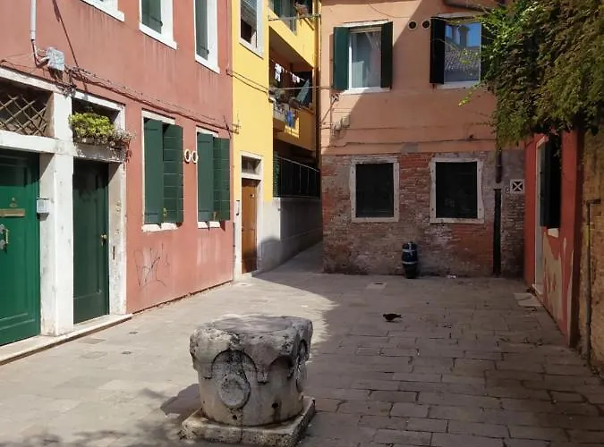 Casa Gialla Pensionat *