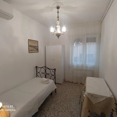 Affittacamere Casa Gialla Venezia