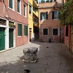 Casa Gialla Maison d'hôtes *