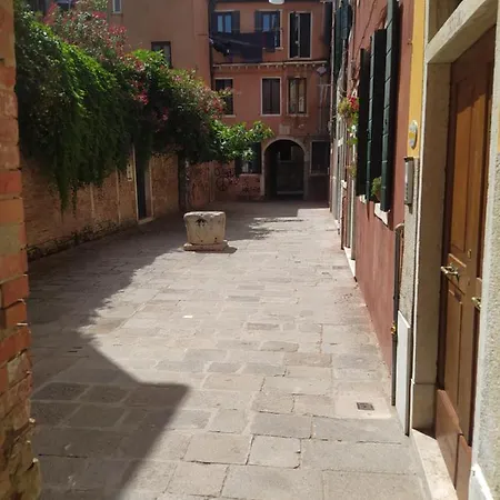 Casa Gialla * Venedig