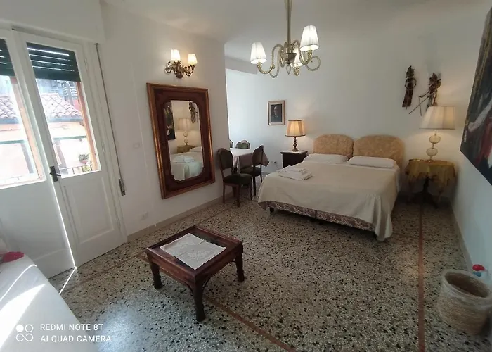 Konukevi Casa Gialla *